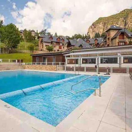 Elegante Apartamento En Escarrilla Con Vistas Al Valle Exteriör bild