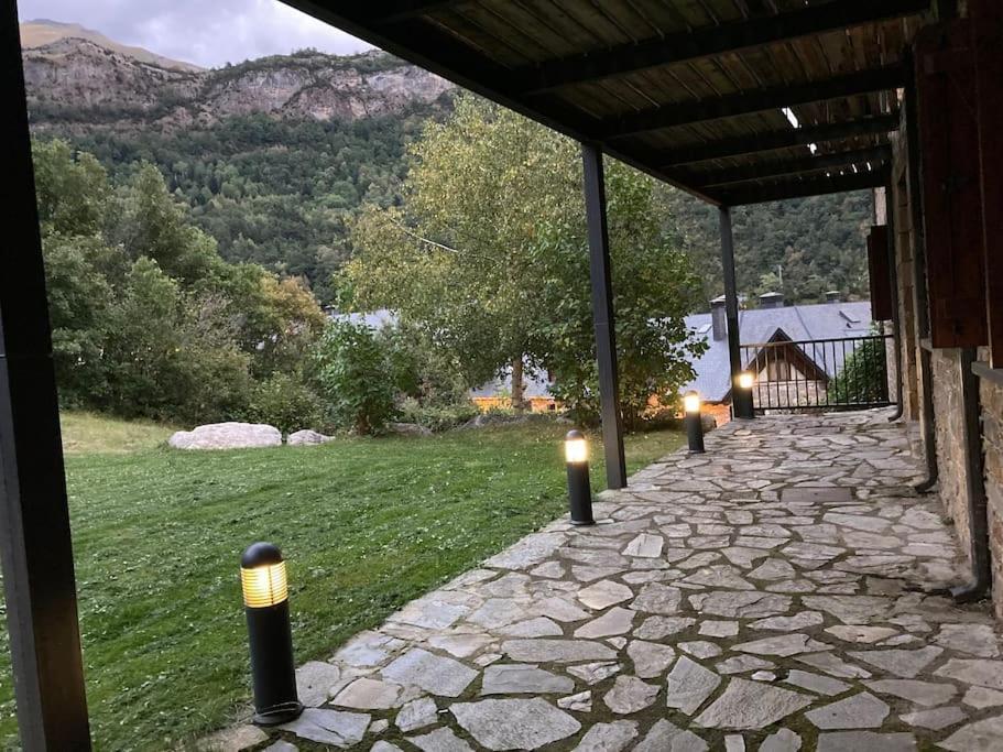 Elegante Apartamento En Escarrilla Con Vistas Al Valle Exteriör bild